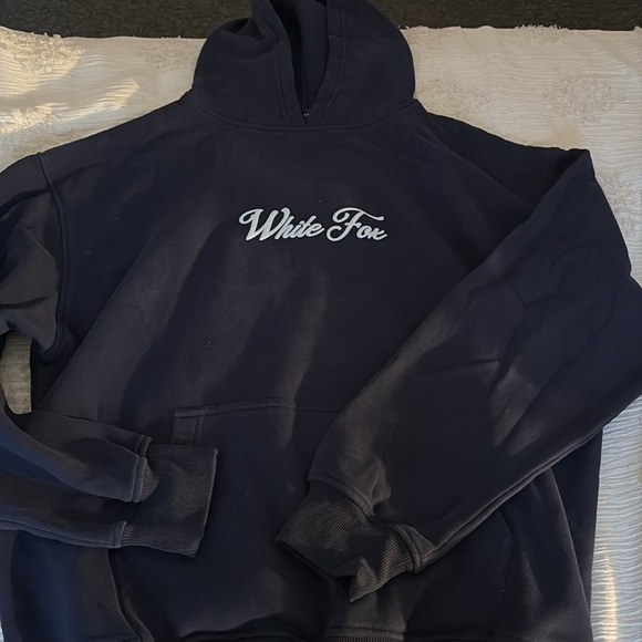 white fox hoodie - Picture 4 of 4